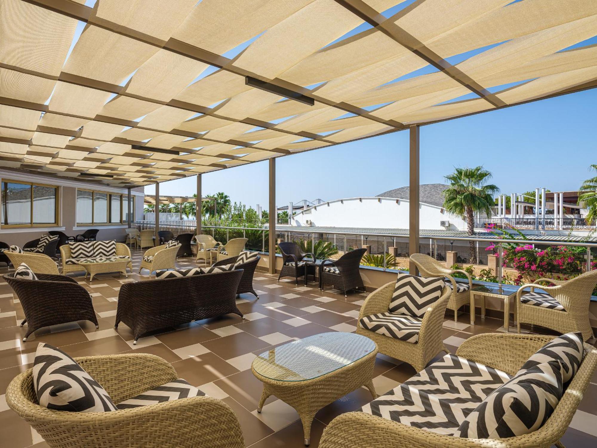 Курортний комплекс Aydinbey Famous 5*