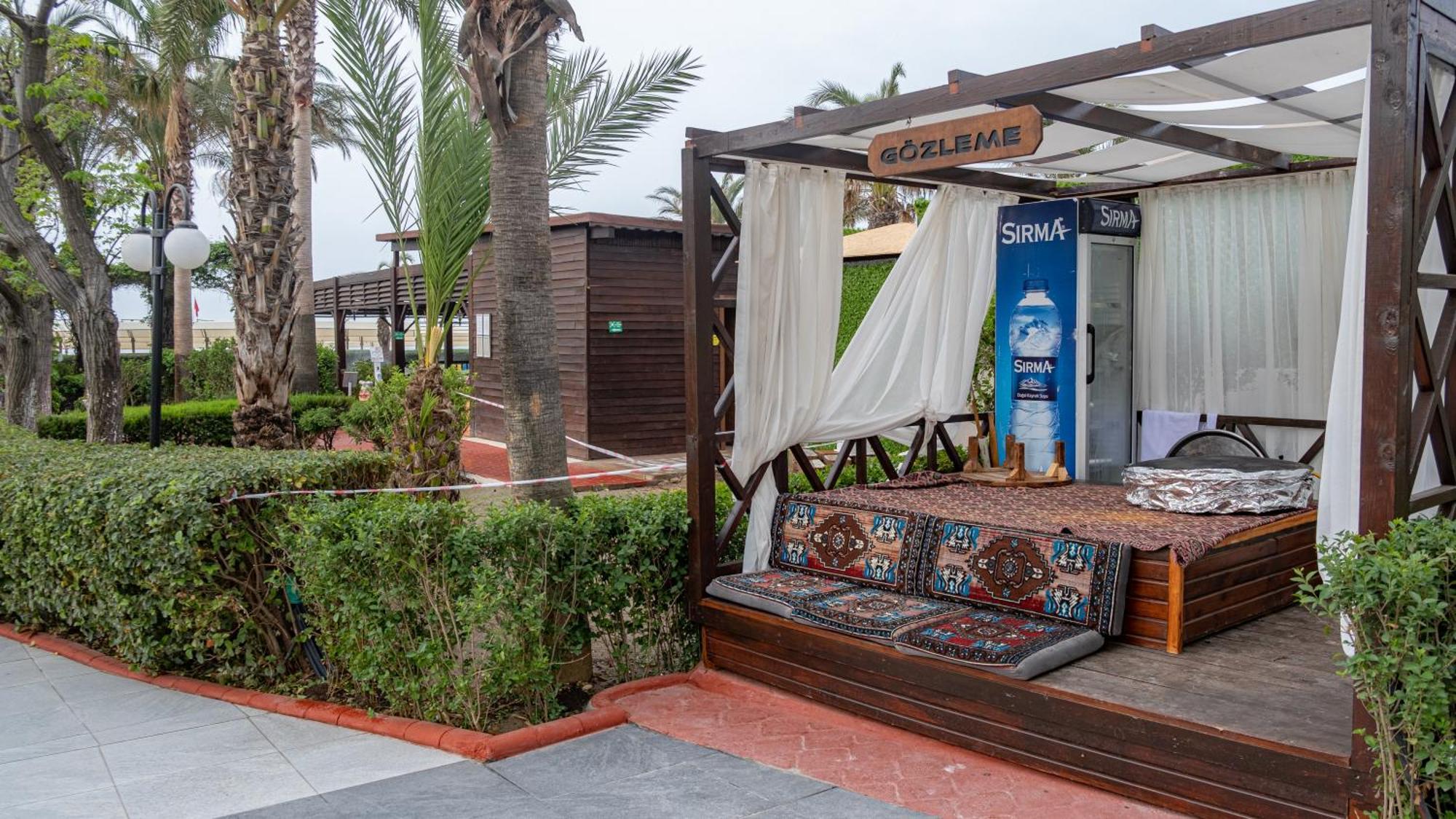 Aydinbey Famous Курортний комплекс 5*